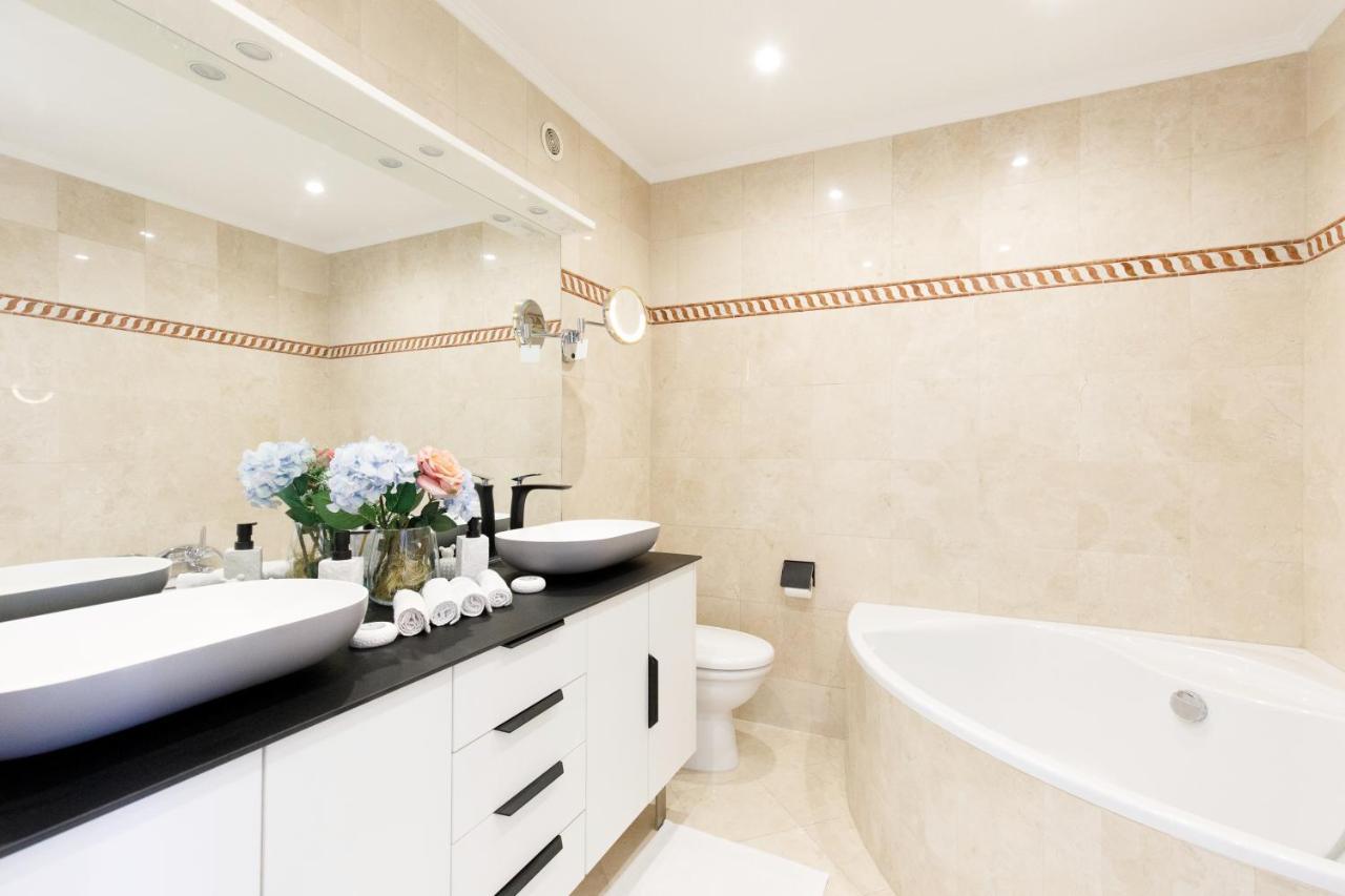 Suite Riviera - Sea View - Clim - 50M Plage - Residence De Standing - Spacieux 180 M2 - Parking Cannes Eksteriør bilde
